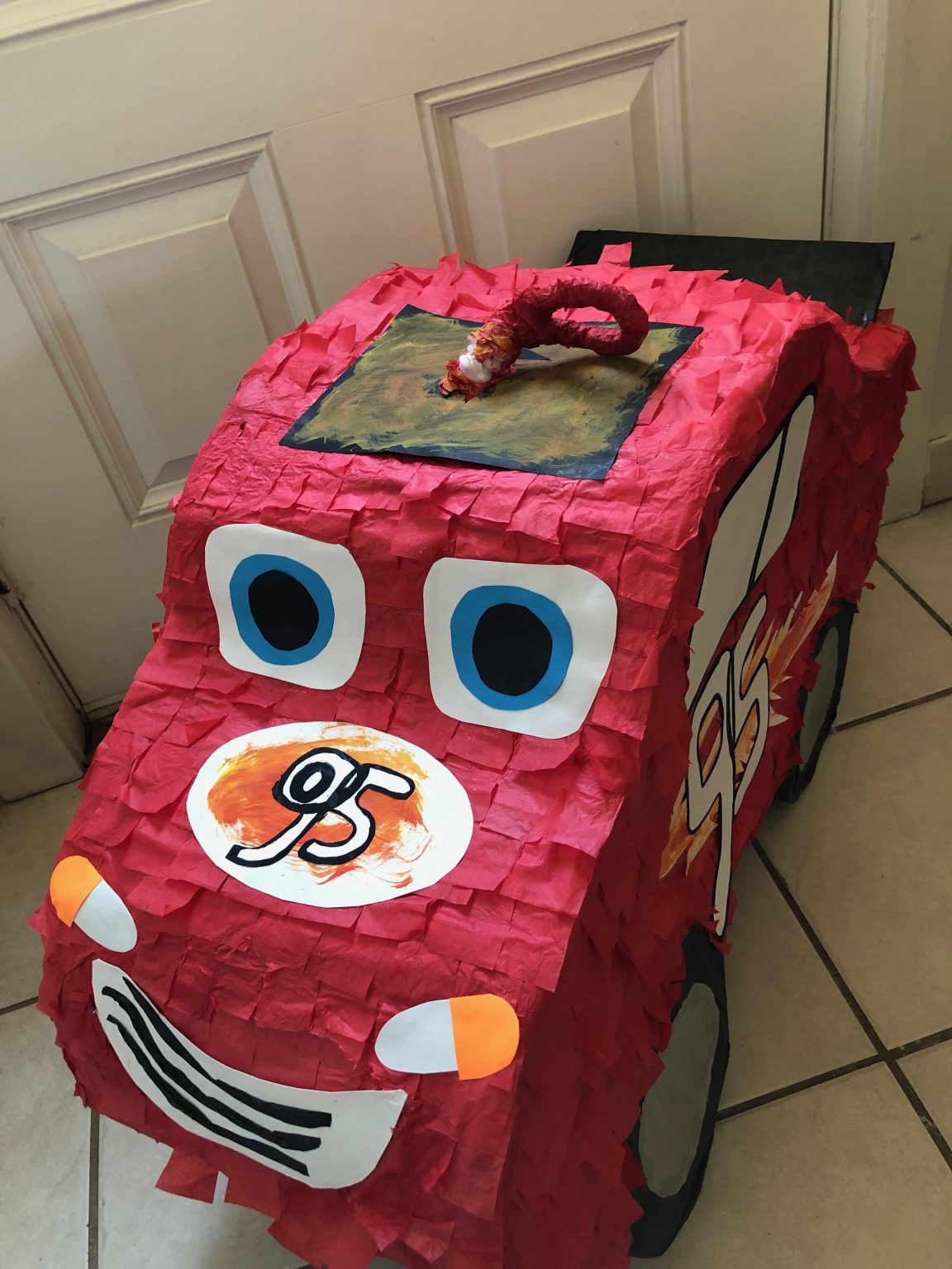 pinata mcqueen